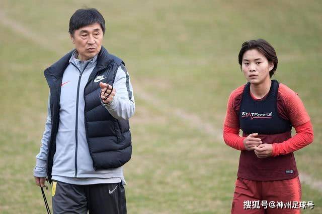 曼联考虑激活奥斯梅恩7500万欧解约金